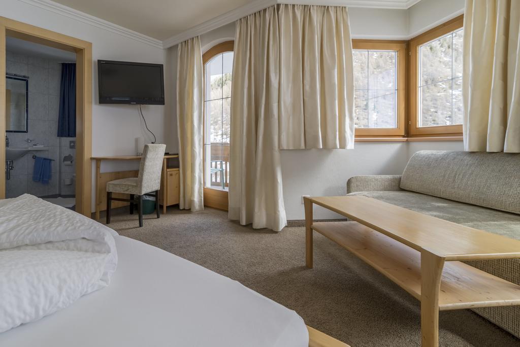 Hotel Garni Chasa Nova Samnaun Kültér fotó